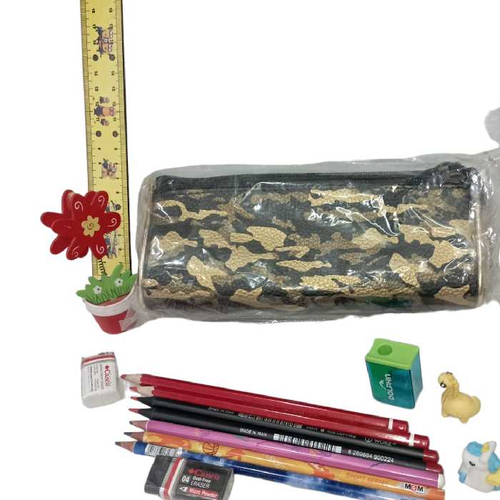 جامدادی چرمی سه زیپ مثلثی شکل طرح اسپرت(فقط رنگ زرشکی)