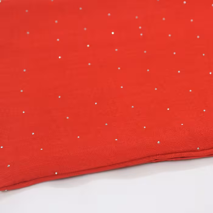 شال دخترانه و زنانه وال اسلپ نگین دار  قواره 90 در 200 رنگ قرمز سبک وخنک  اصطلاحا کولردار (ارسال رایگان)