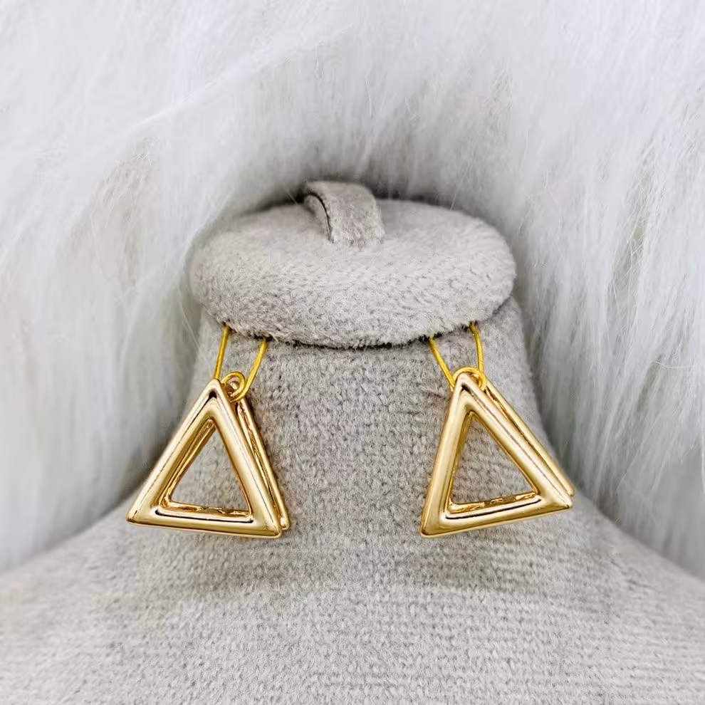 گوشواره حلقه ای برندxuping
کد 1270038 با ارسال رایگان 