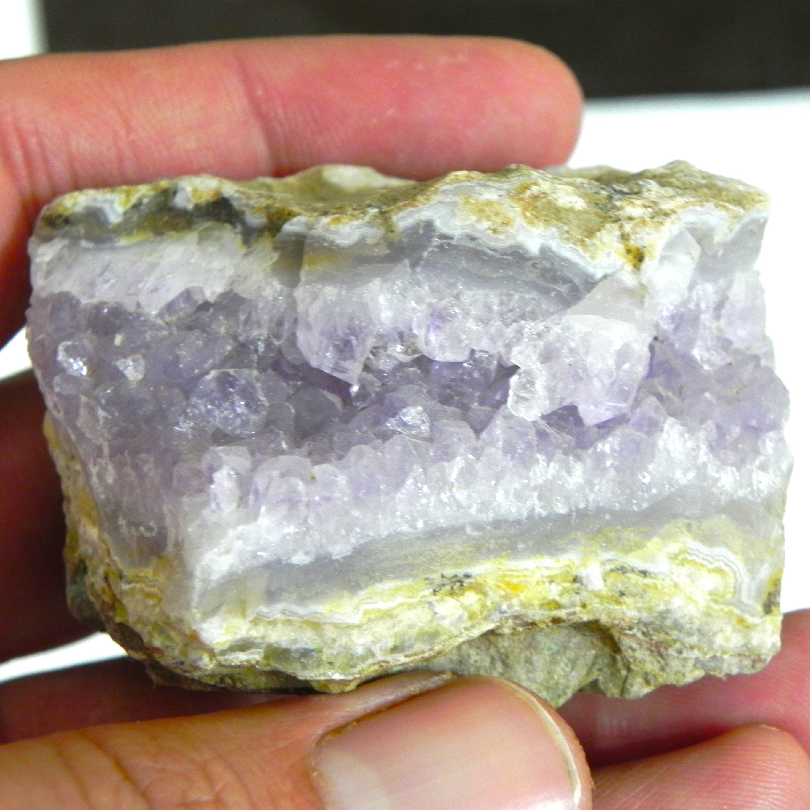 b21 سنگ راف  امیتیست بنفش طبیعی معدنی179گرم5.5سانت کلکسیونی