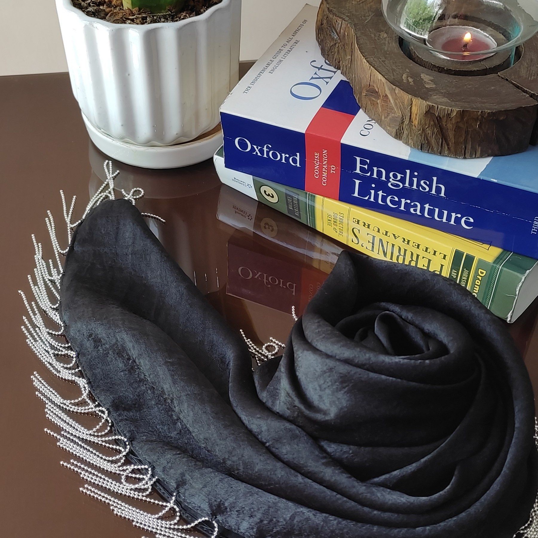 روسری مشکی مجلسی (محرمی)