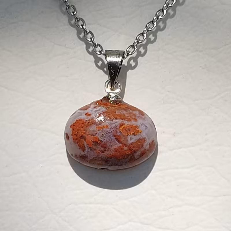 گردنبند سنگ عقیق شجر گل اناری با زنجیر استیل رنگ ثابت نقره ای