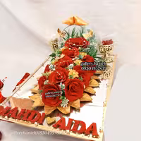 سینی حنا طرح آبشاری با جوجه و جام گیفت قلبی