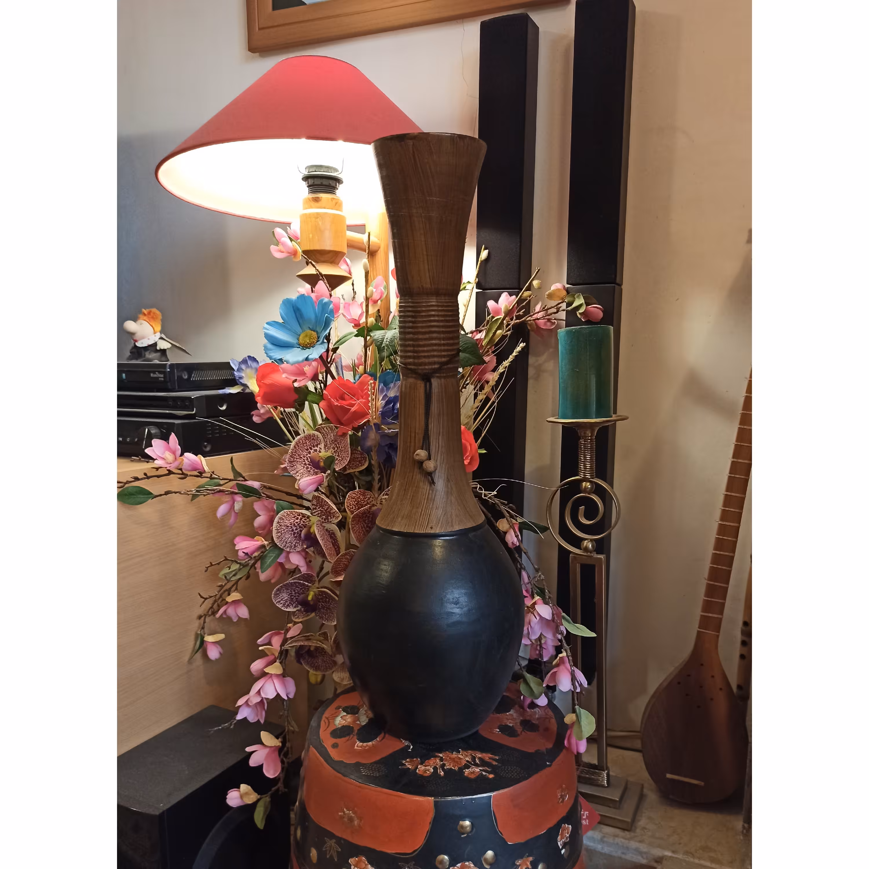 گلدان ،سفالی رنگ آمیزی شده