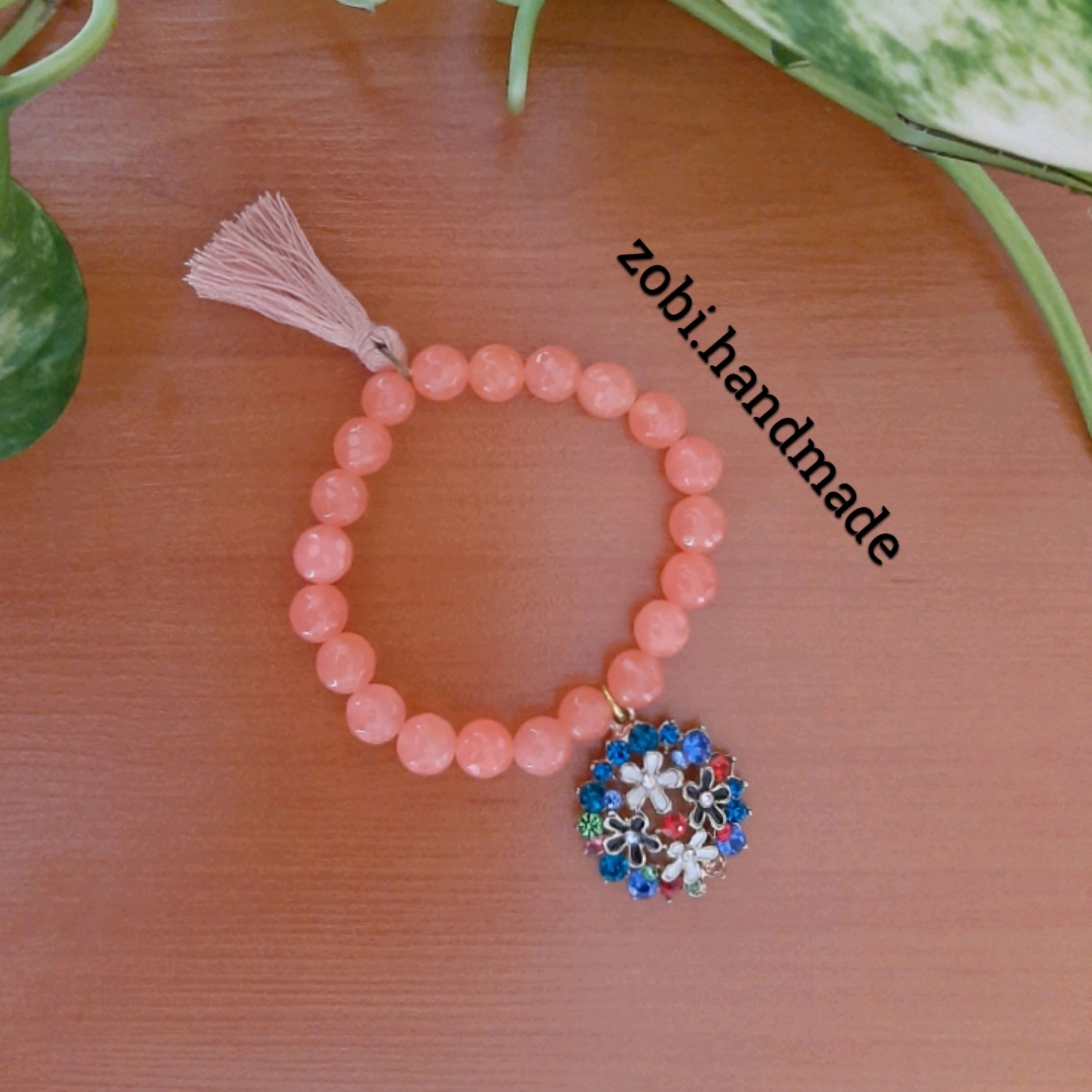 دستبند نگین دار