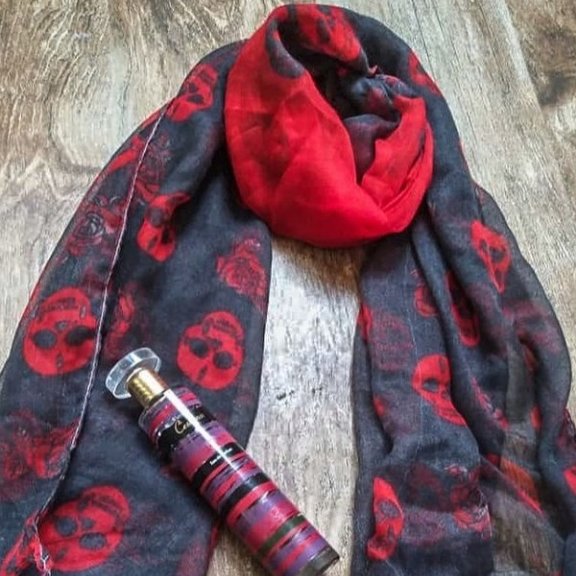 شال نخی مناسب برای تابستان تک رنگ و سبک