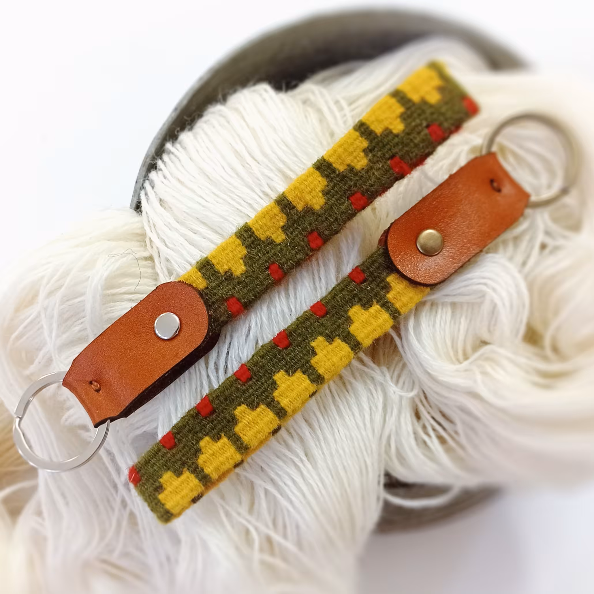 جاکلیدی چرم و گلیم دستبافت بزرگ آویز حلقه کد 16