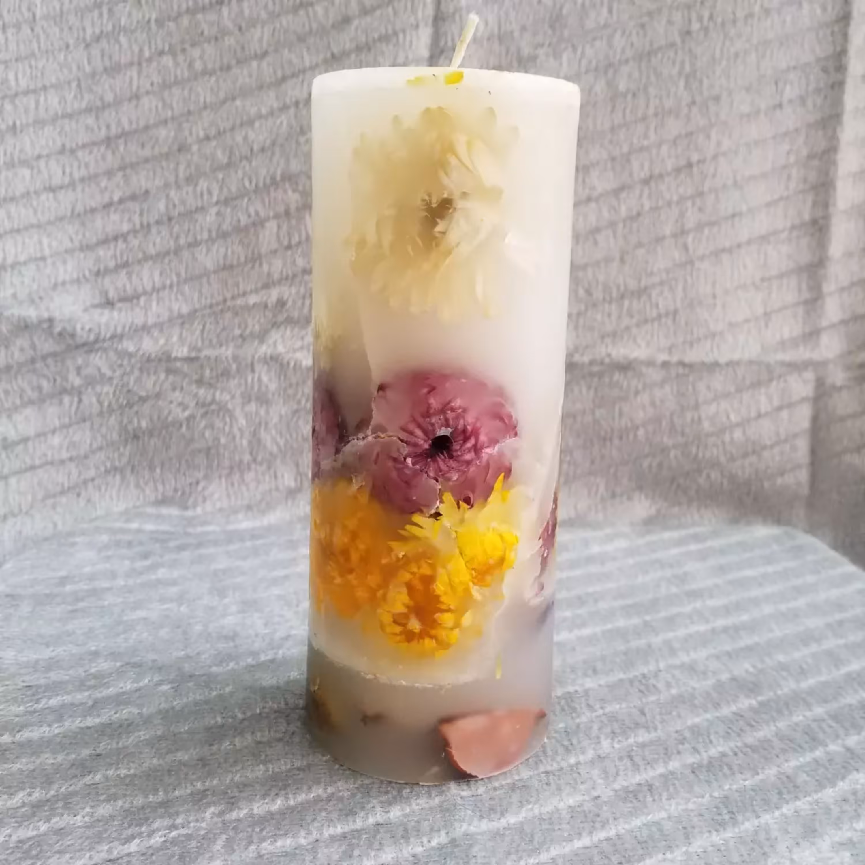 شمع استوانه ای گل خشک
