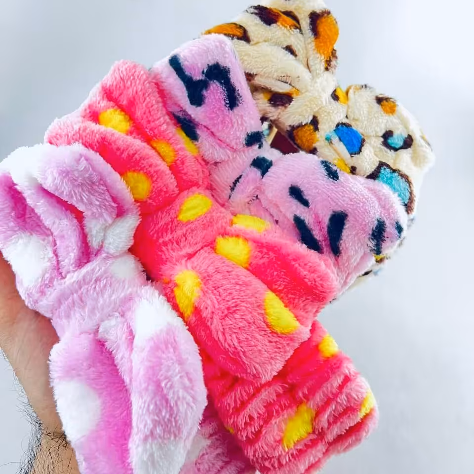 هدبند آرایشی مدل پاپیون خالخالی میکس 