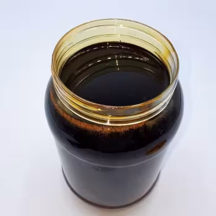 شیره انگرو درجه یک تهیه شده از بهترین کشمش  های باغات آذربایجان 