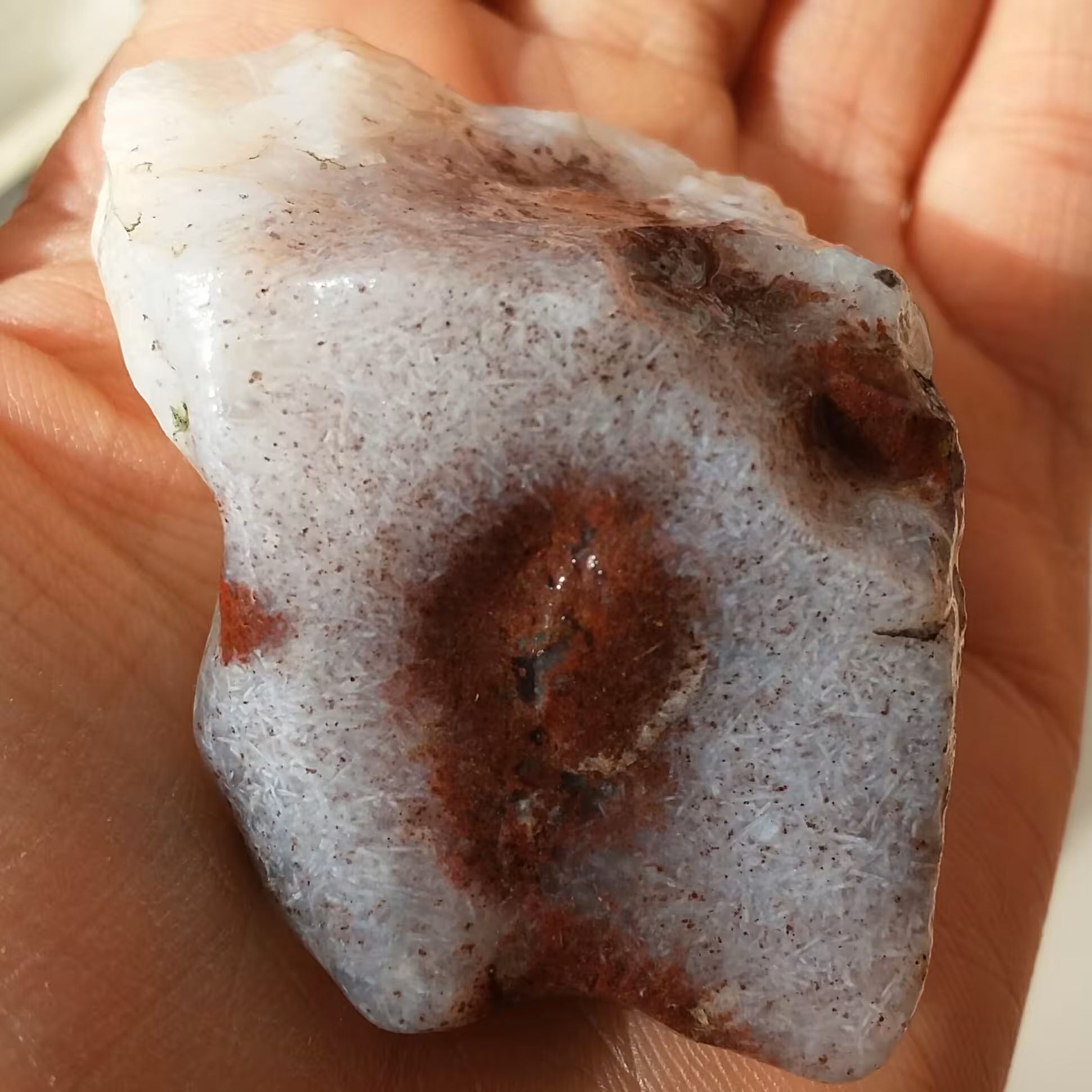 سنگ راف عقیق رتایل شن دار تو سرخ بسیار زنایاب و خاص 100 در 100 طبیعی شاهکار خلقت