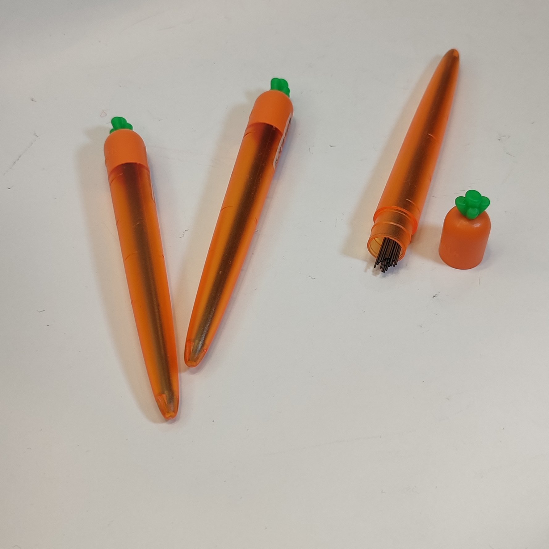 مغز مداد مغزی  مغز اتود نیش مداد نیشی طرح هویج0.7