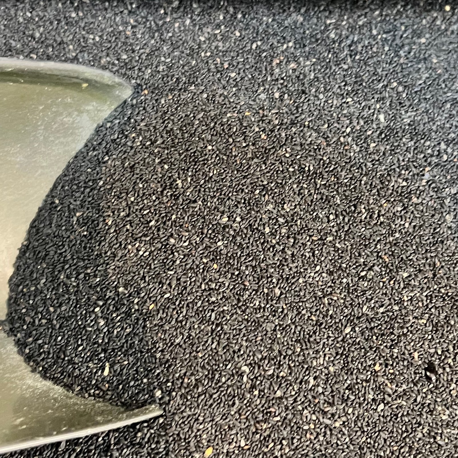 تخم شربتی ریز اعلا تمیز (نیم کیلویی)از عمده فروشی ادویه کیامد