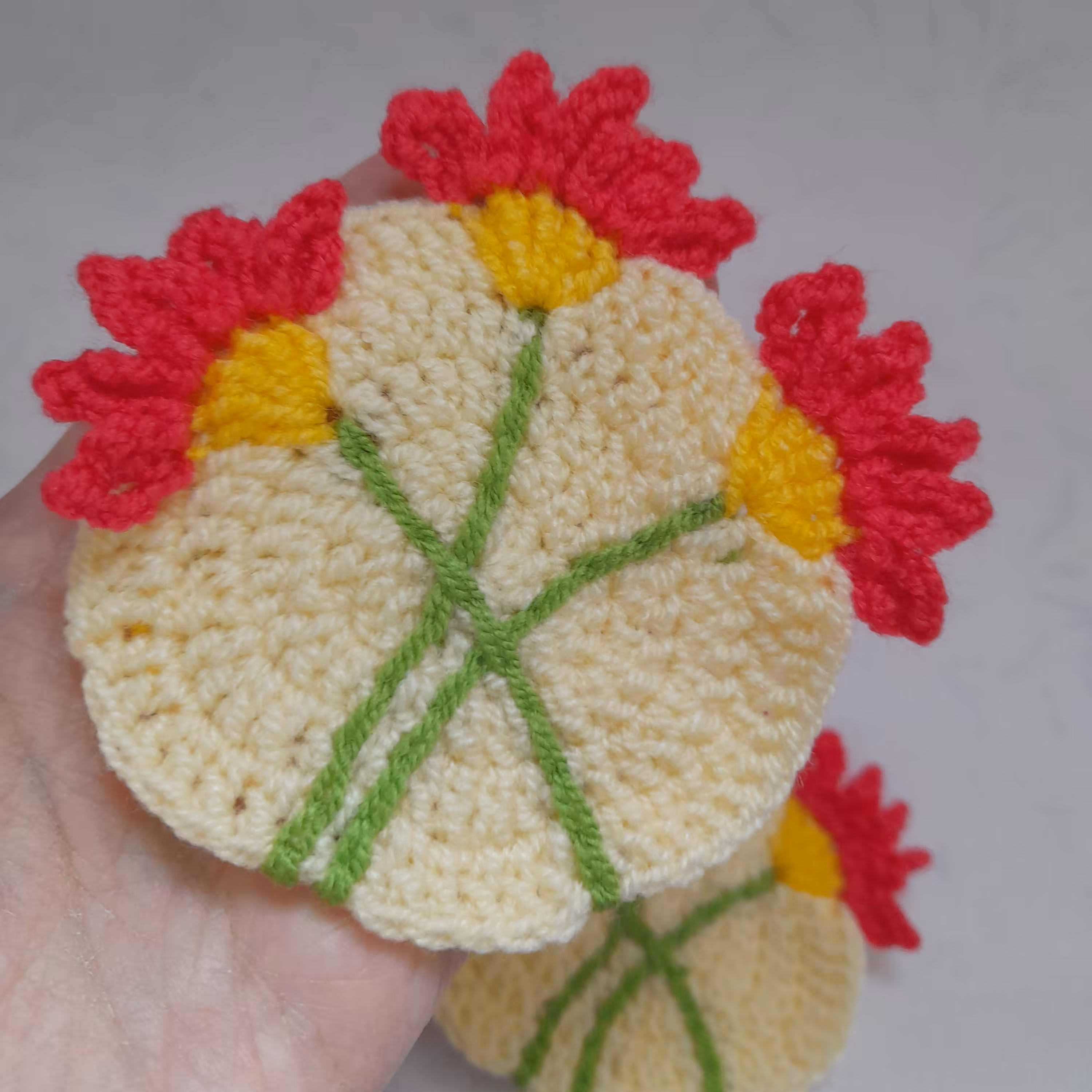 زیرلیوانی خیلی خاص وجذاب گلهای زیبا  کم جامناسب خاص پسنداکامواایرانی اندازه هشت سانت