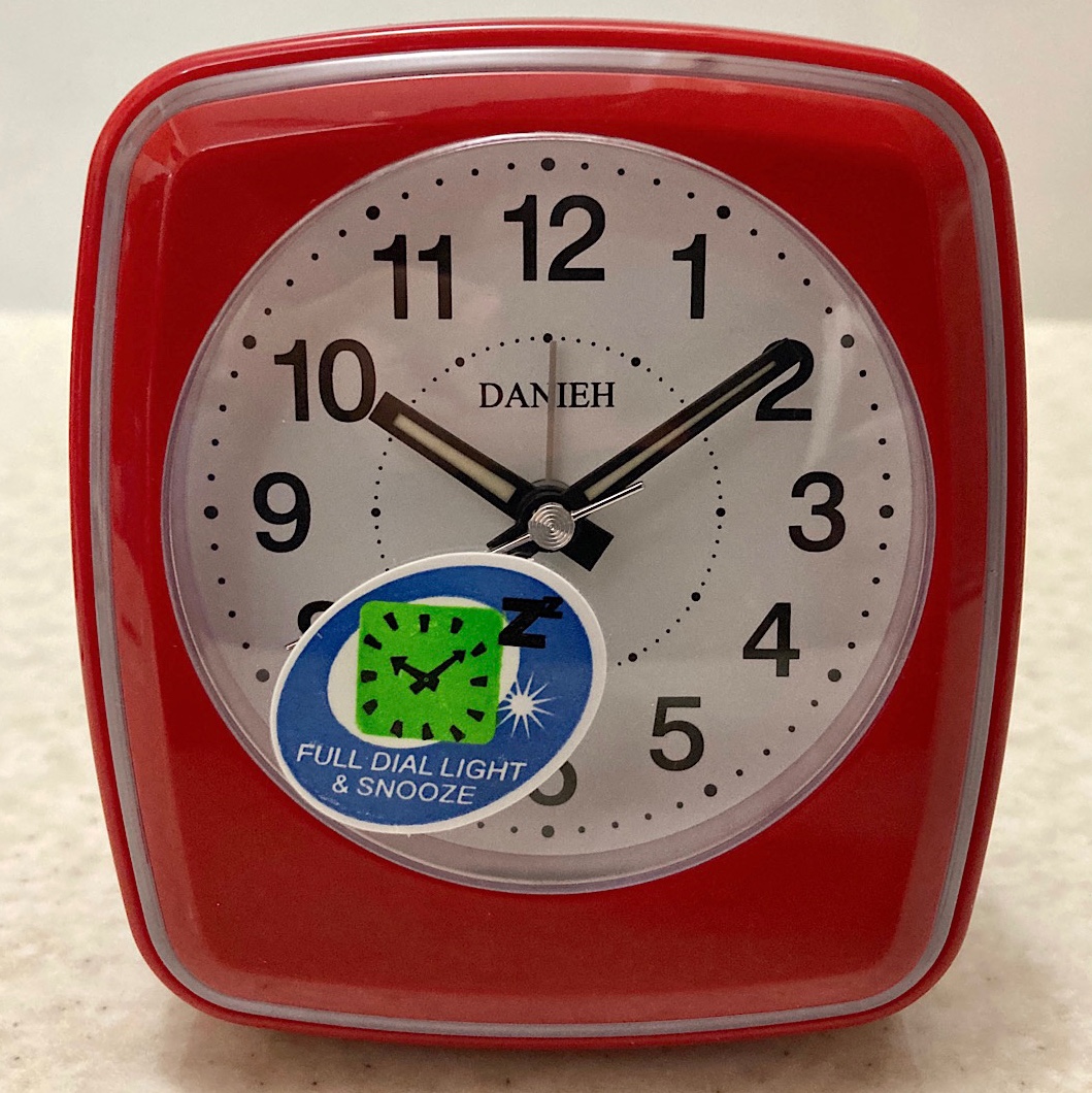ساعت رومیزی برند دانیه آلارم دار رنگ قرمز