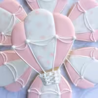 کوکی دکوراتیو (رویال آیسینگ) طرح بالون در رنگ و طعم دلخواهتون