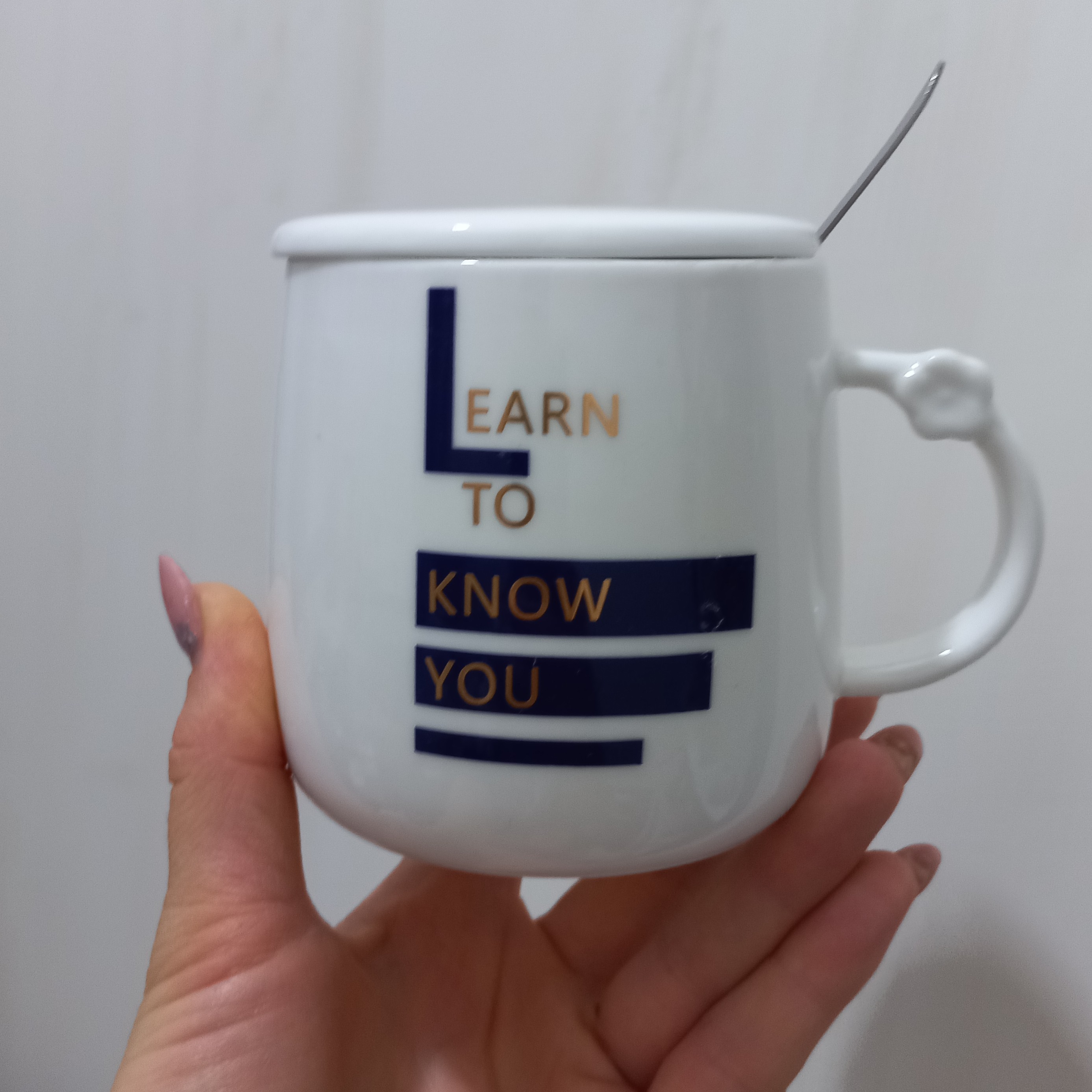 ماگ سرامیکی طرح دار وقاشق ودرب دار 