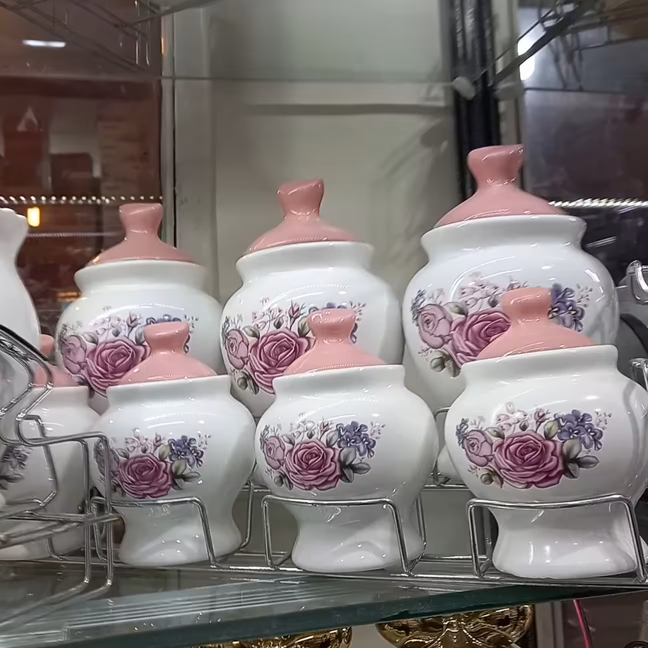 ادویه پاسماوری جاادویه استنددار گلدار 