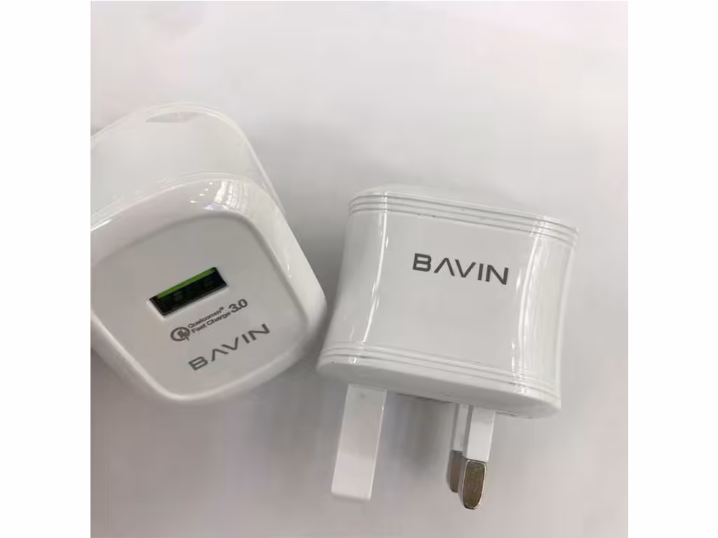 شارژر دیواری و کابل لایتنینگ باوین Bavin PC331E Lightning Charger