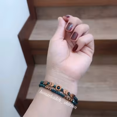 دستبند دوردیفه کریستال سبز یشم و مسی و سنگ حدید مسی