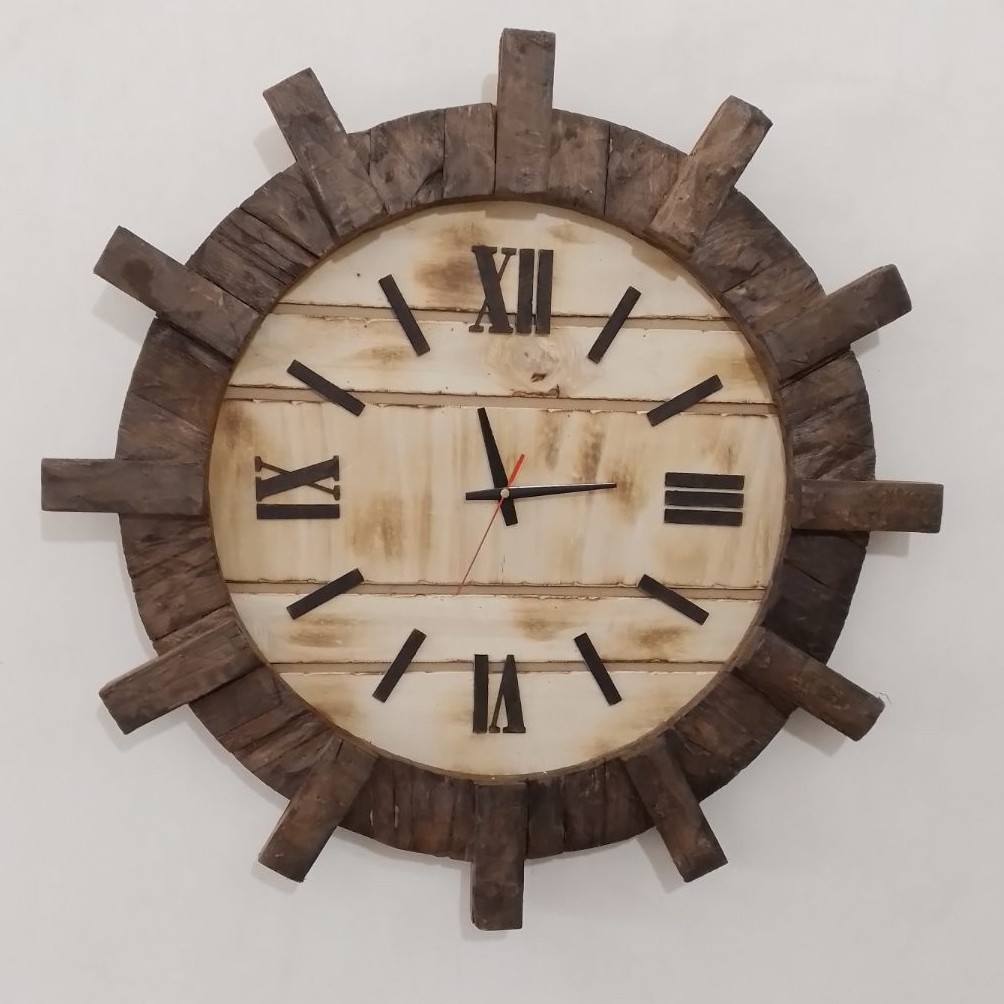 ساعت سکانی چوبی قطر 69 یادمان 