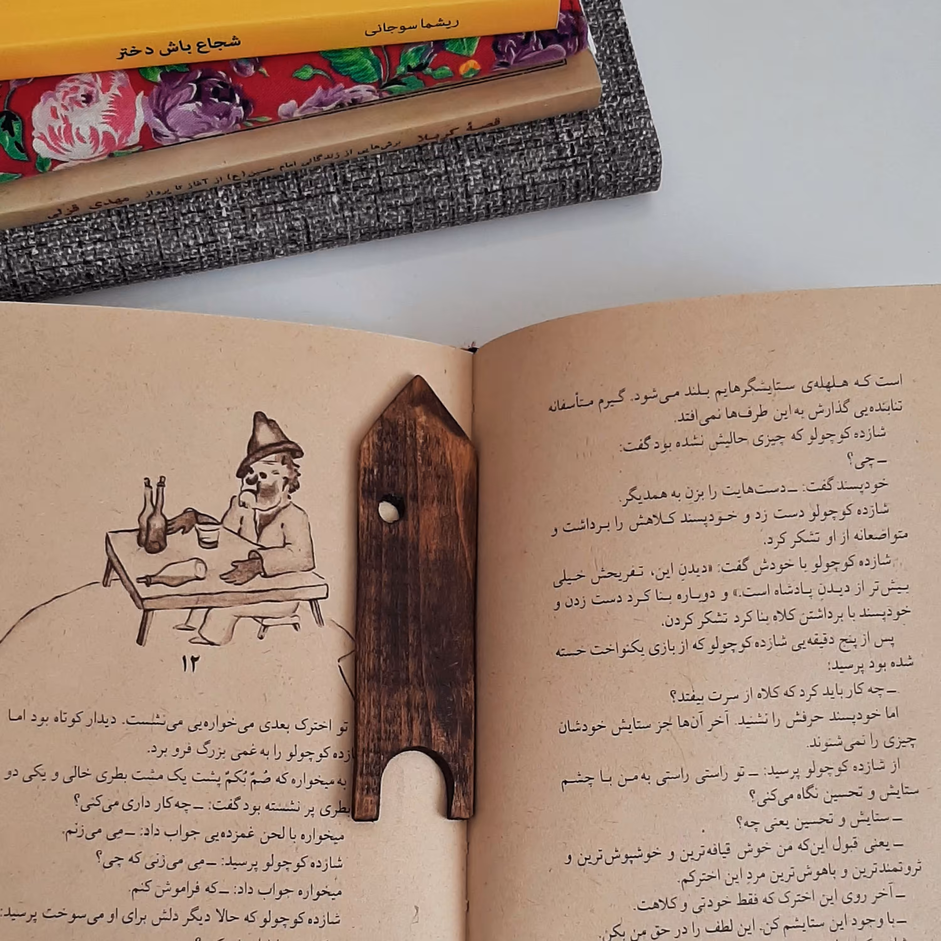 نشانگر کتاب چوبی طرح کلبه وسیله ای کاربردی و زیبا برای کتاب خوان ها