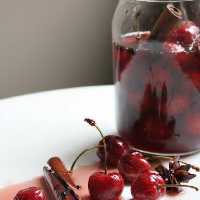 ترشی آلبالو(850 گرم)