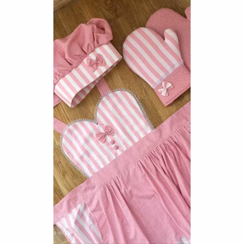 ست پیشبند و دستکش و کلاه آشپزخانه.مدل لاین در پنج رنگ متنوع جهت انتخاب رنگ ورق بزنید