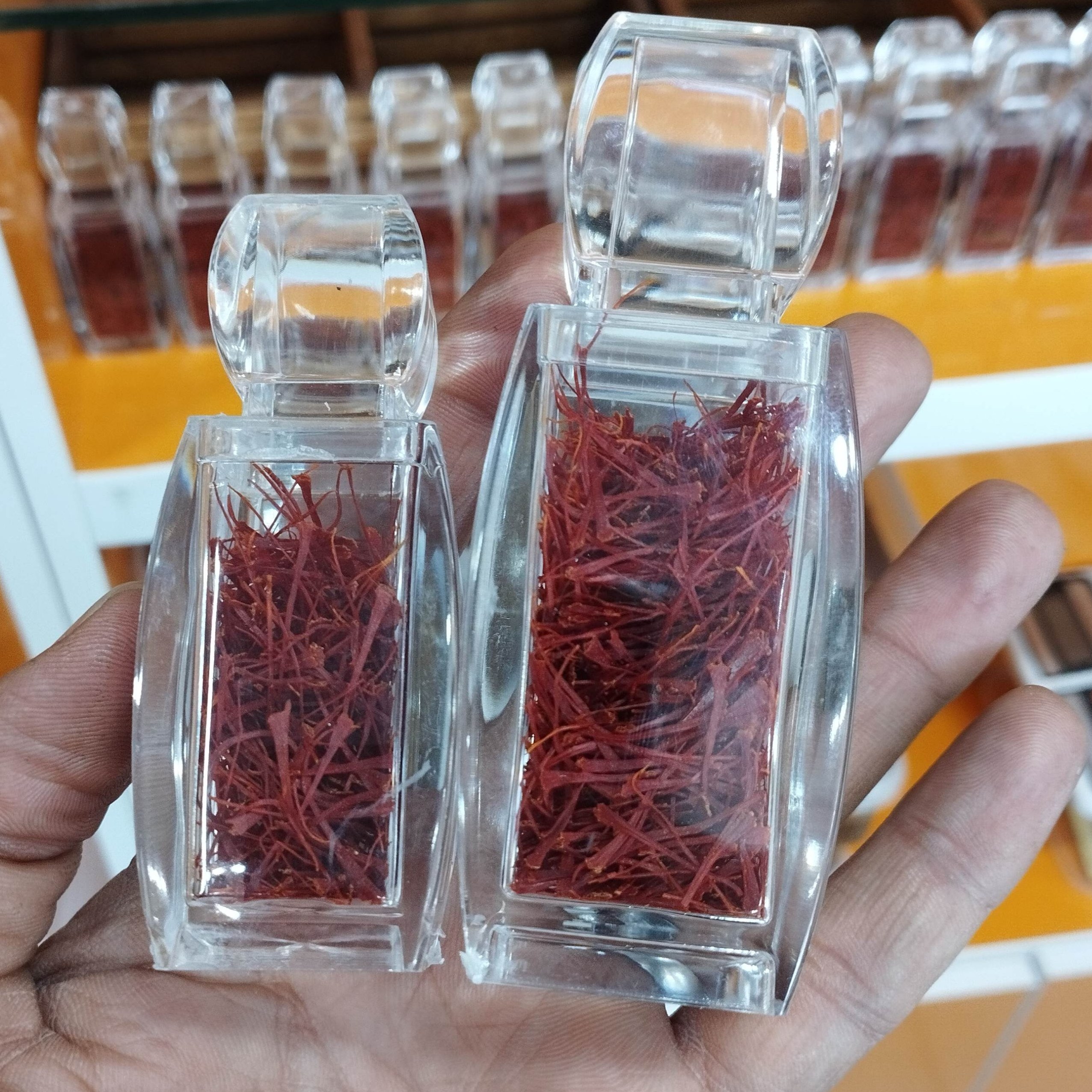 زعفران سر گل سوپر نگین درجه یک (دوگرمی)