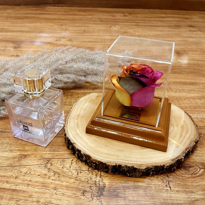 گل رز جاودان هفت رنگ با باکس چوبی قهوه ای با ضمانت 7 ساله عالیجناب | amazonchi