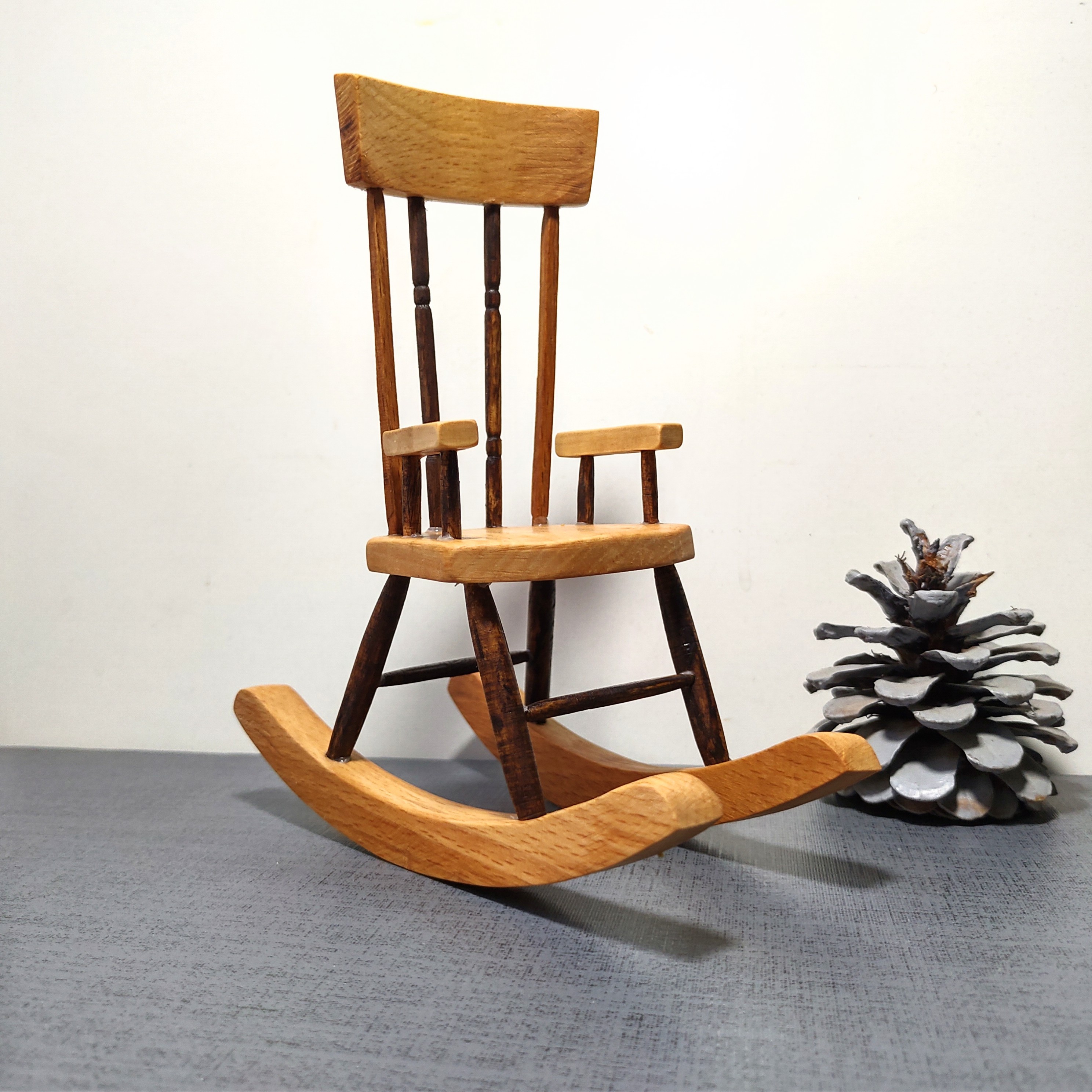 صندلی راکر مینیاتوری