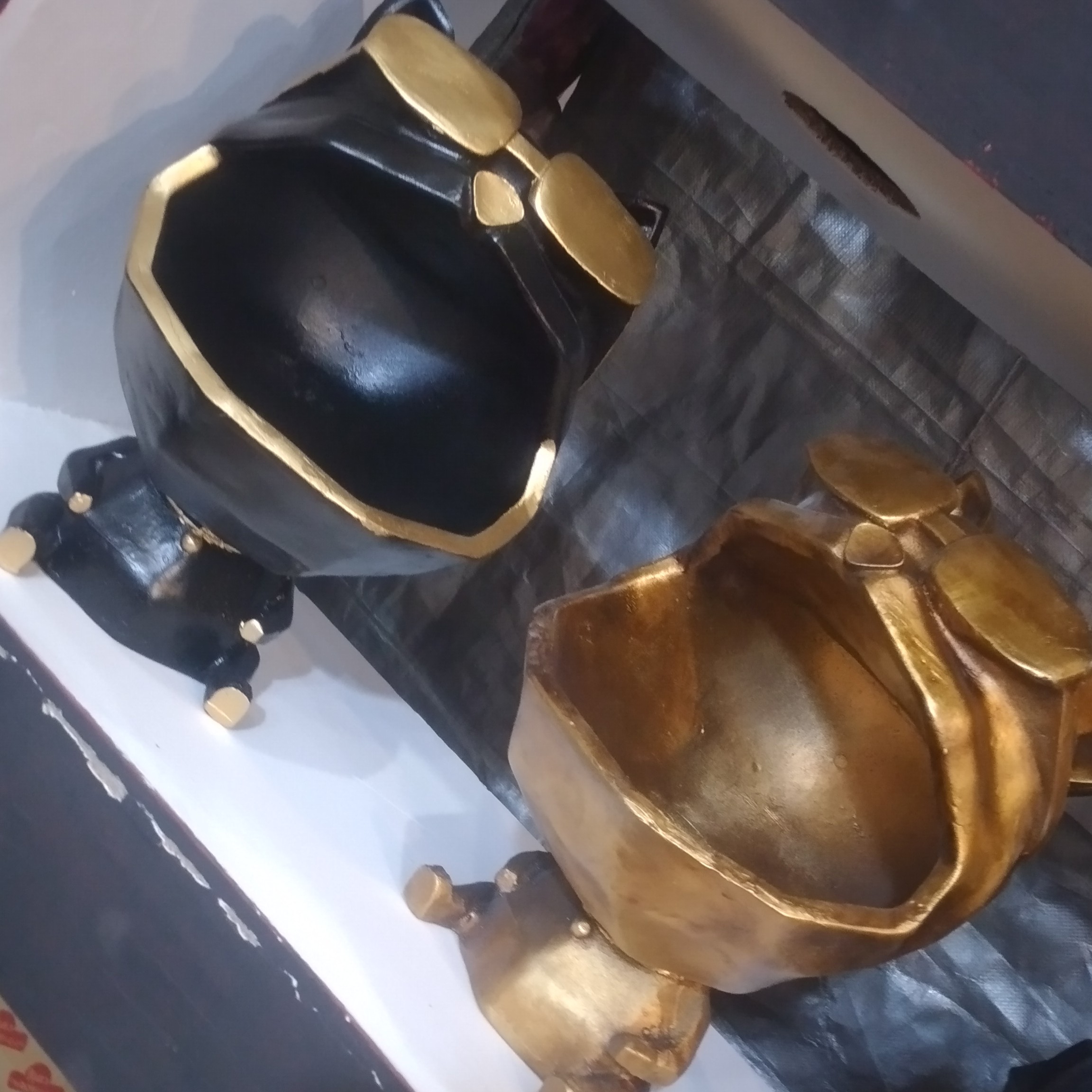 شکلات خوری کله سگ
