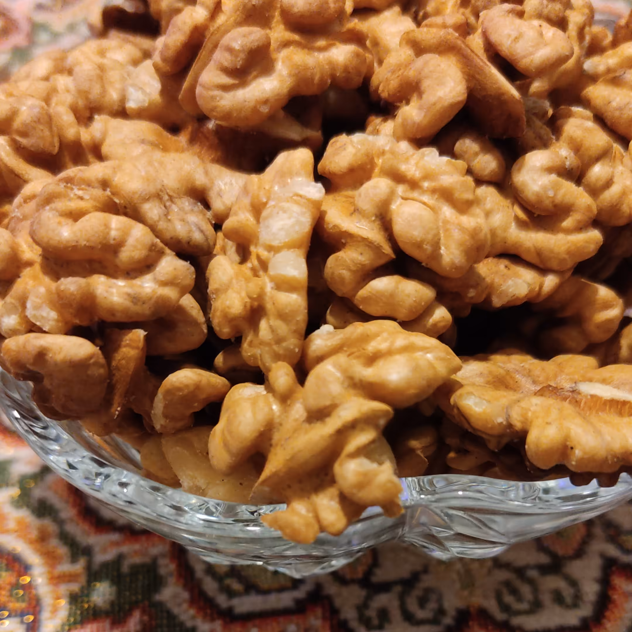 مغز گردو درجه دو سفید شهرستان تویسرکان 250 گرمی