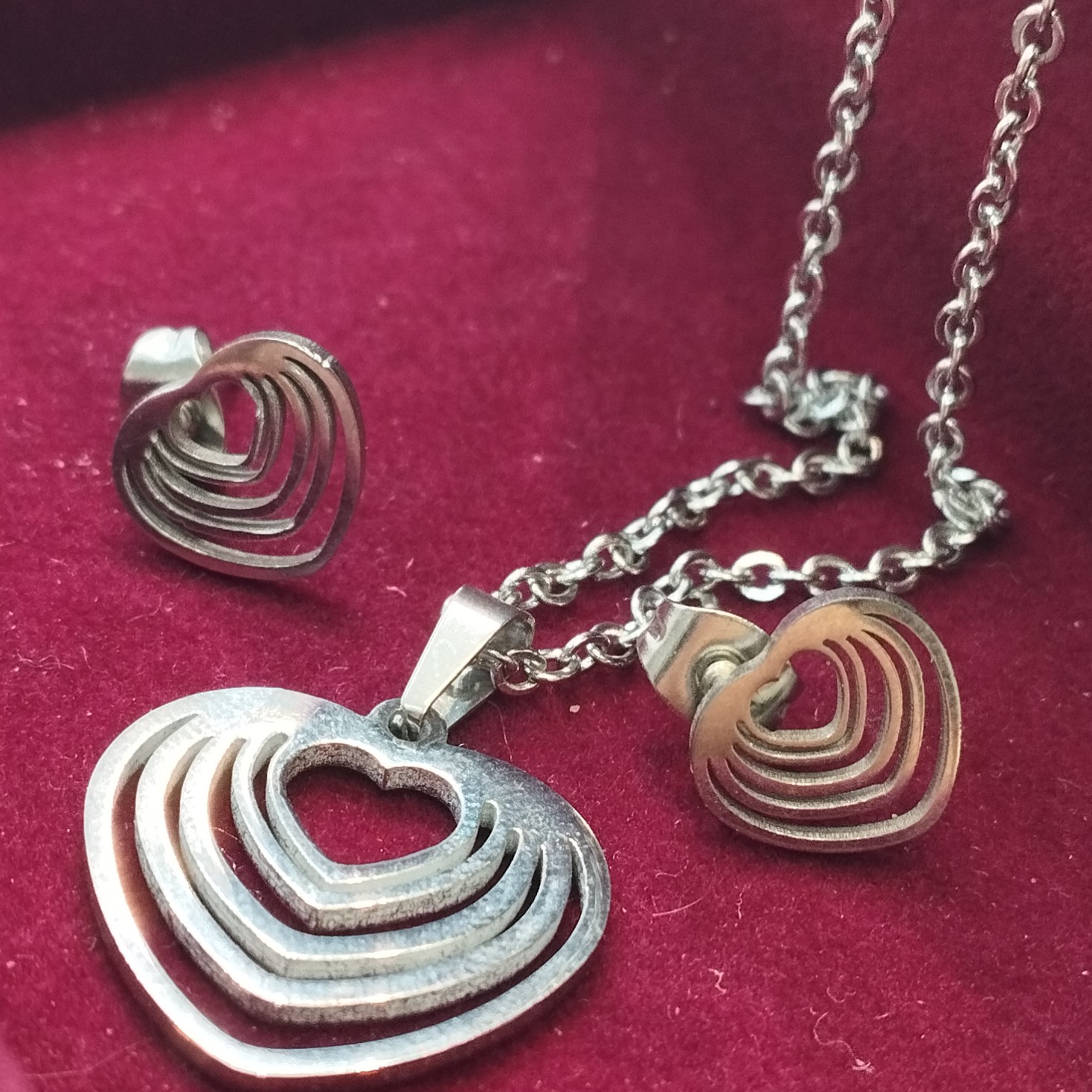 نیم ست استیل رنگ ثابت رنگ نقره ای بدون حساسیت طرح قلب کد22