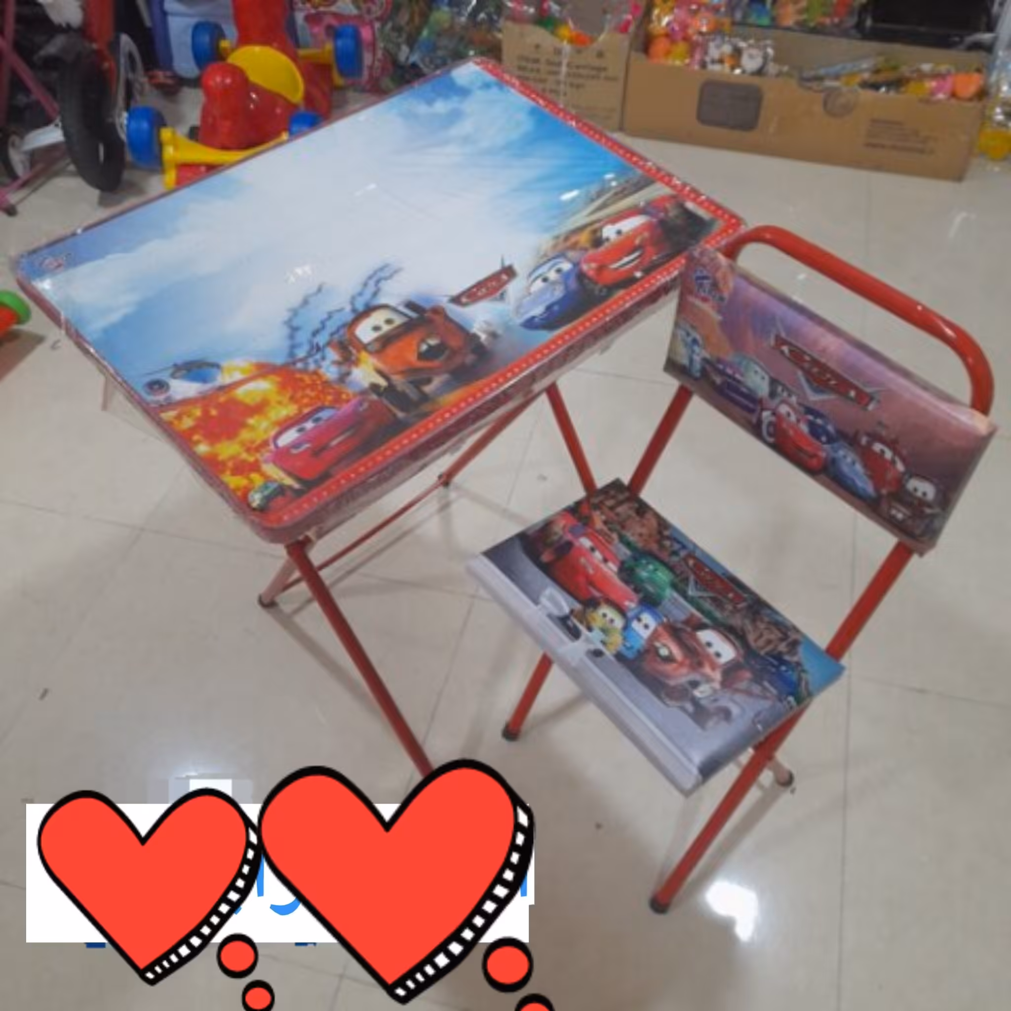 میز تحریر  بدون باکس با صندلی طرح مک کوئین (ماشینها) با چاپ uv اکلیلی برجسته (با کارتون شکیل مخصوص میز و صندلی) 