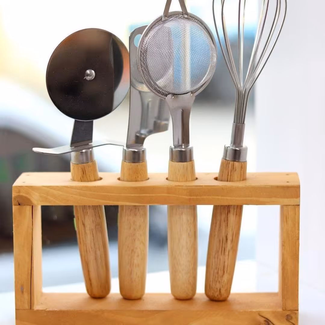 پیتزابر دسته چوبی