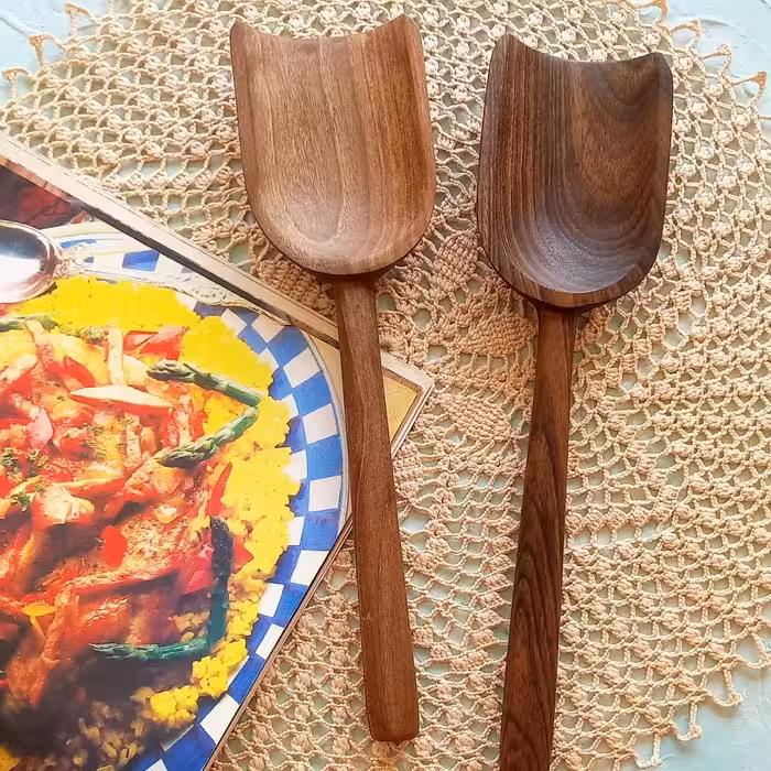 کفگیر چوبی دستساز بارلی ویژه جهیزیه عروس 26 سانتی چوب گردو کد bar0169