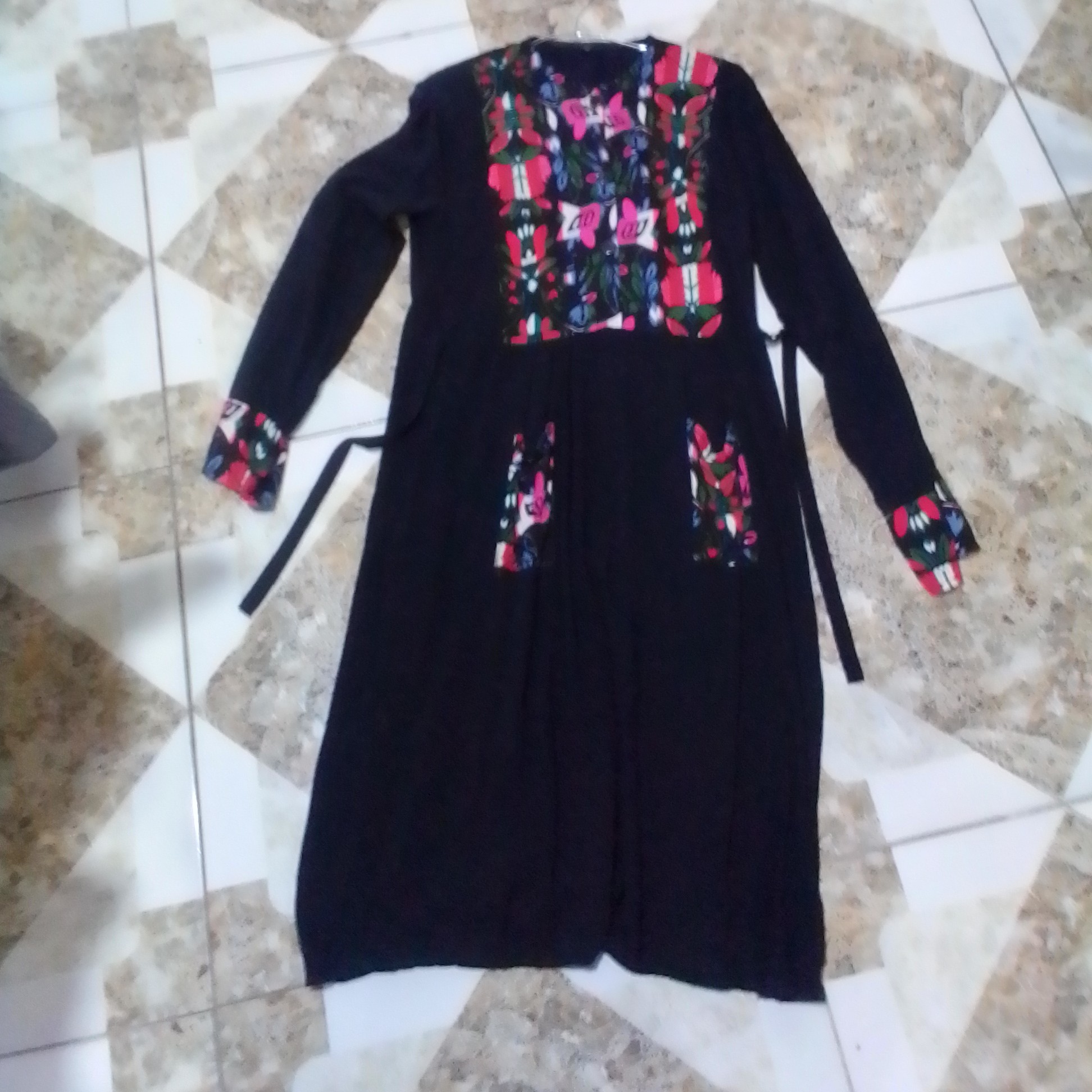مانتونخی طرحدار