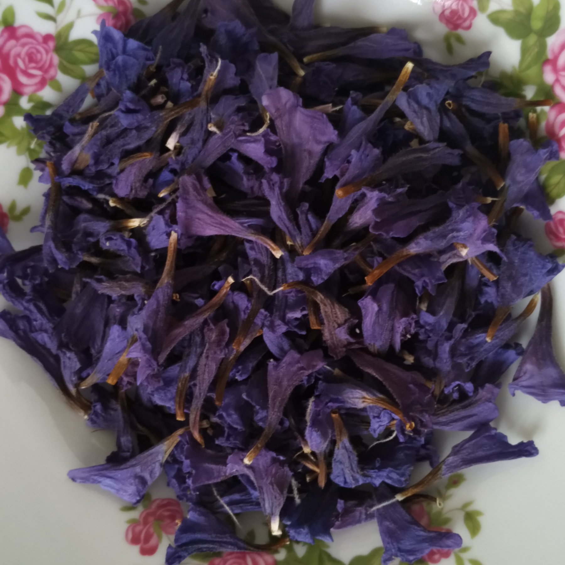 گل گاوزبان کاملا ارگانیک شهرستان تویسرکان نیم کیلویی
