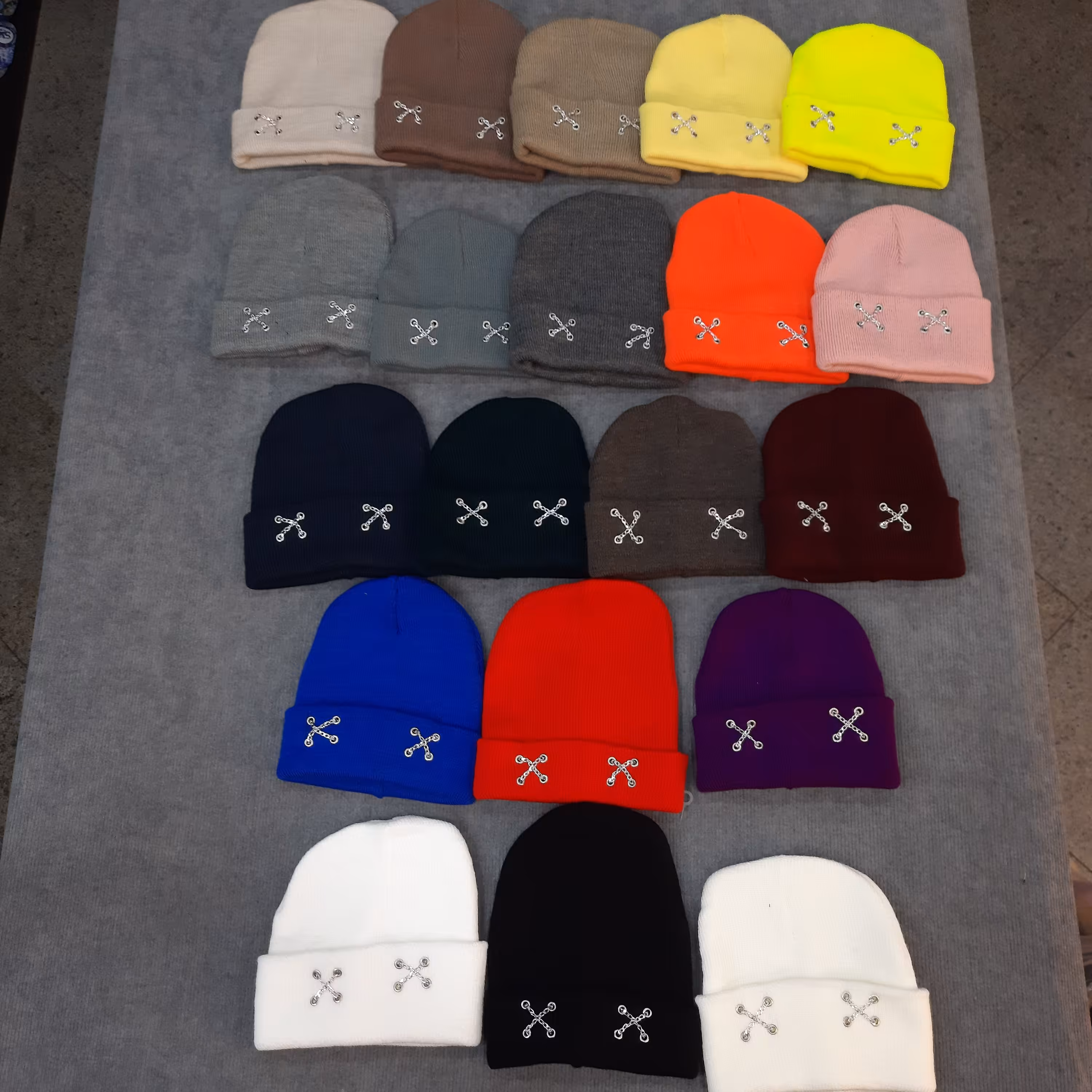 کلاه بافت زنجیر دار