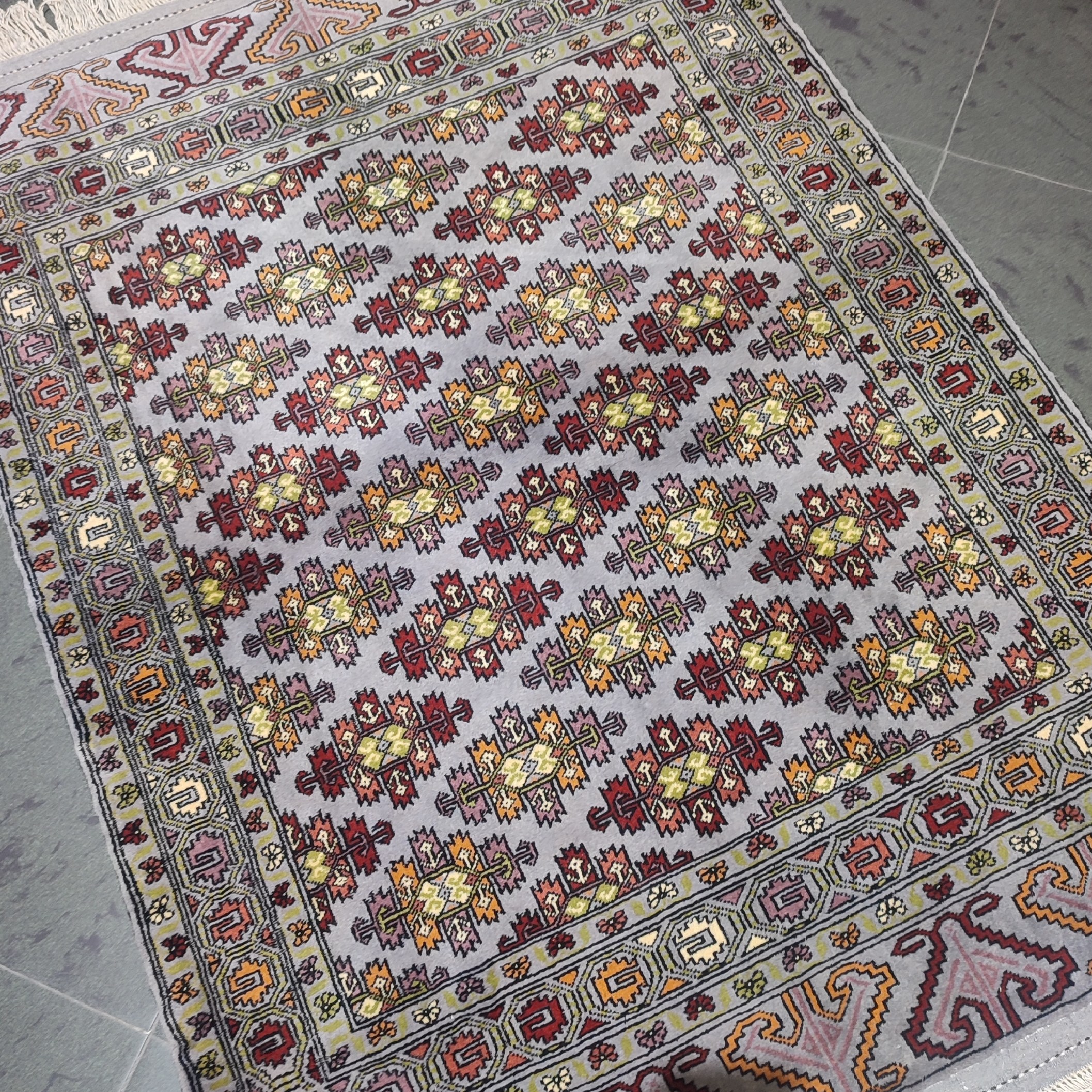 فرش دستبافت کد 45 مدل 37916538 برند فرش رضا ترکمنی