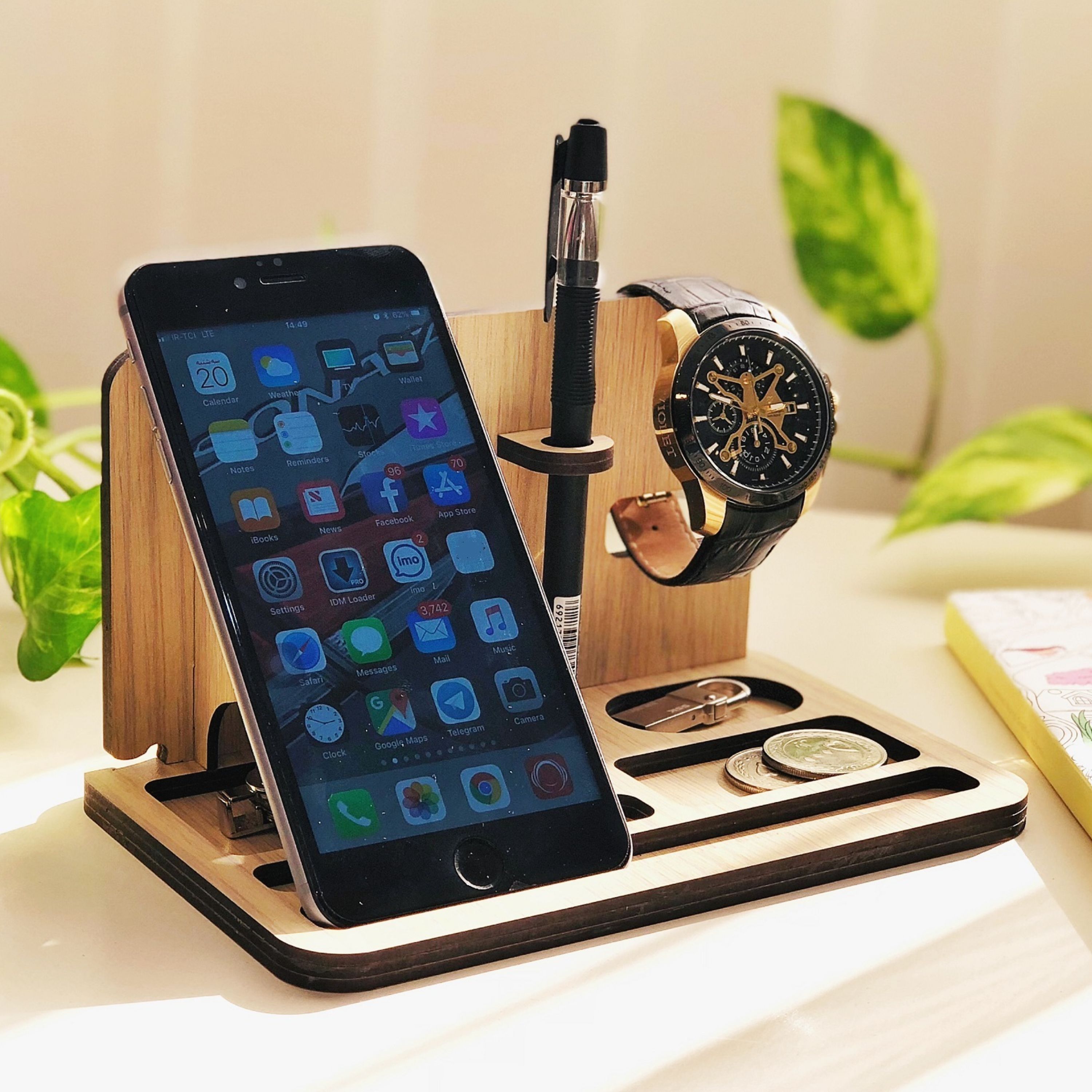 استند رومیزی گوشی موبایل مدل D33