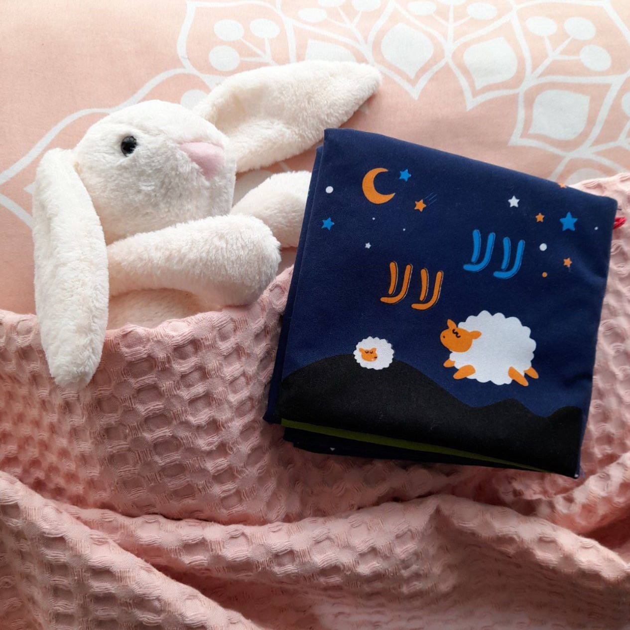 کتاب پارچه ای نوزاد و نوپا، لالا لالا