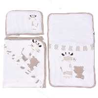 سرویس خواب نوزادی 3 تکه طرح زرافه کرم گایه Gaye