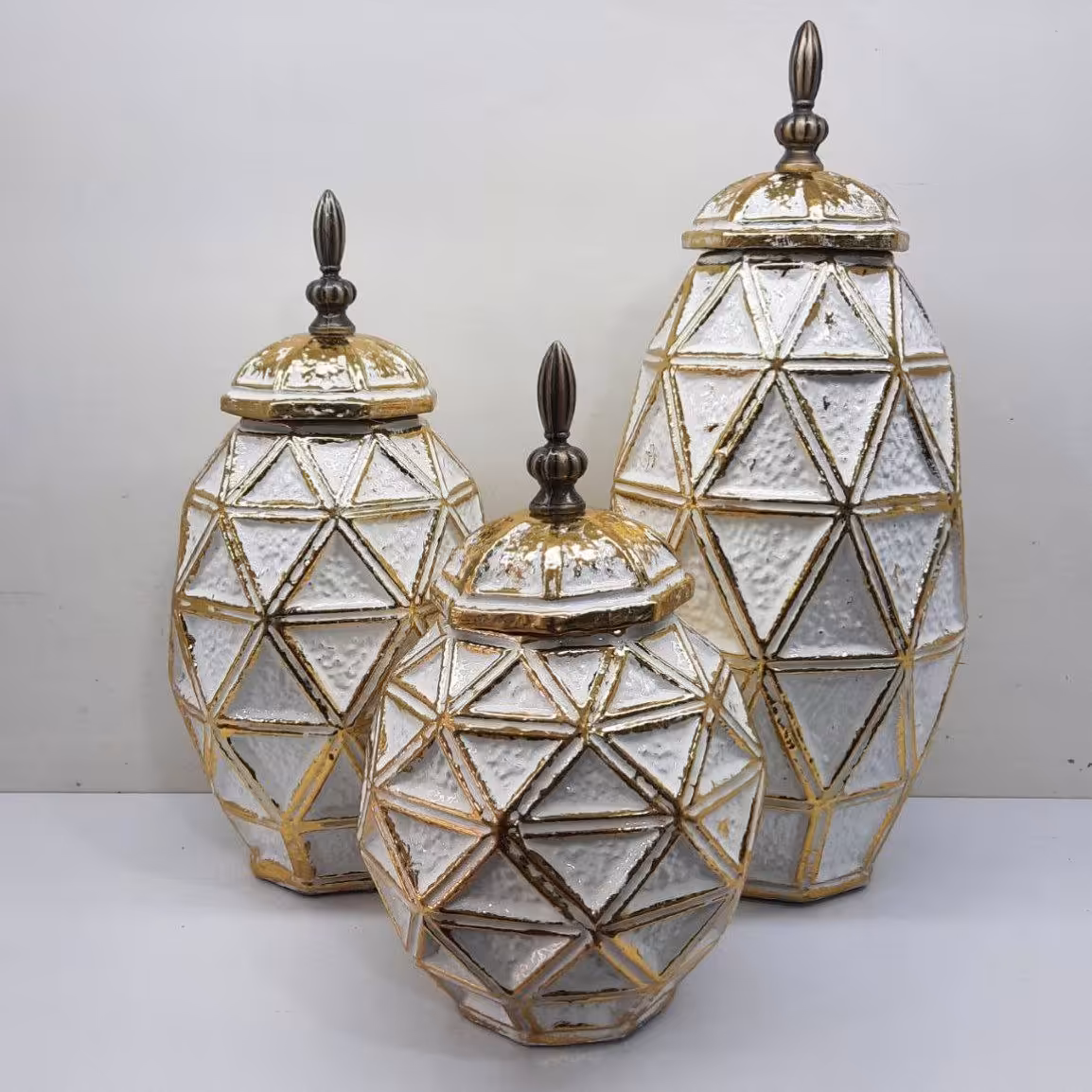 گلدون پلی استری