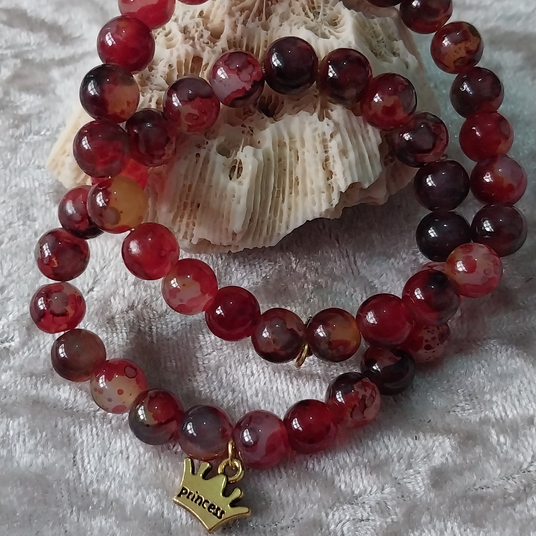 2عدد دستبند عقیق کاروالین بسیار زیبا 