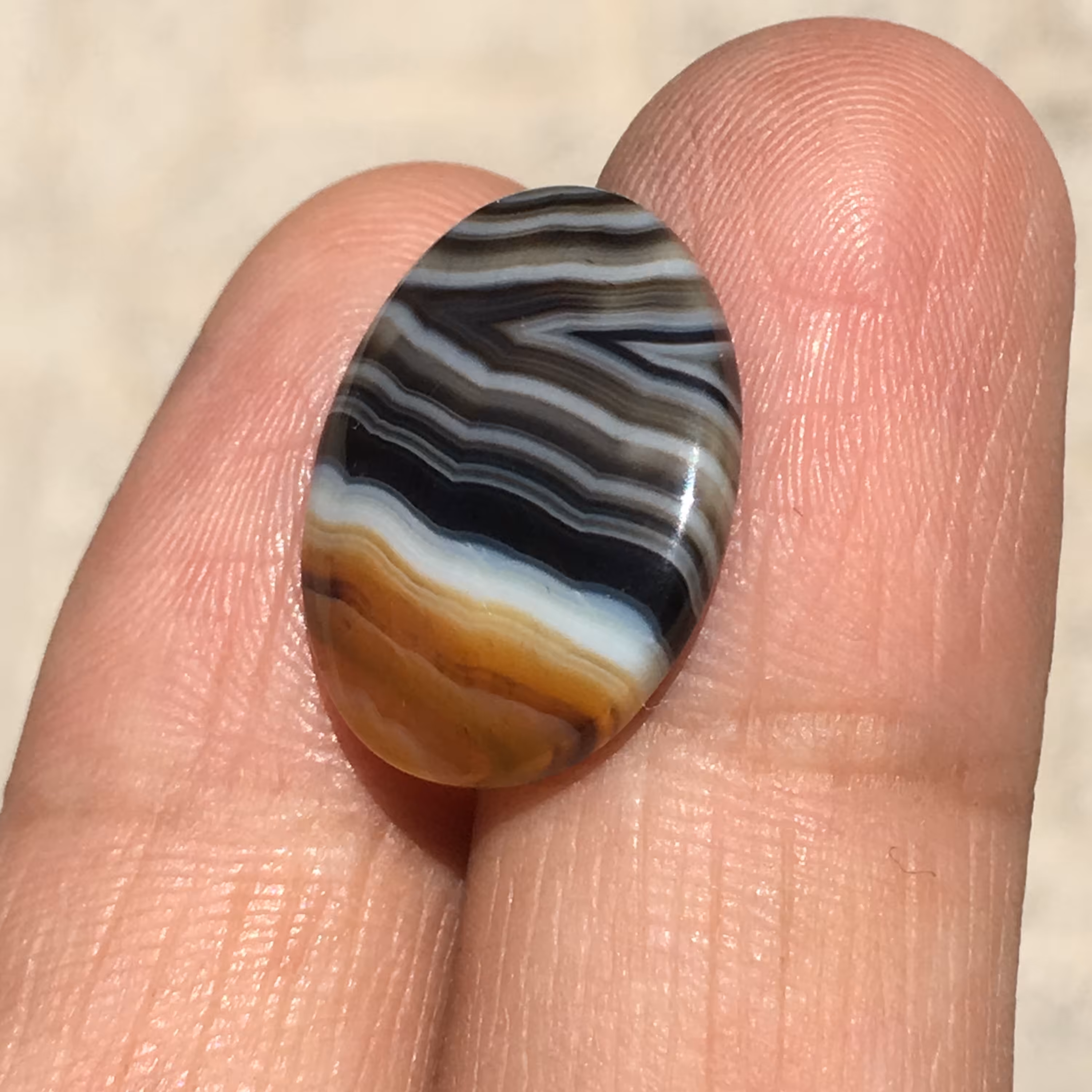 نگین زیبا و بینظیر سلیمانی رنگی