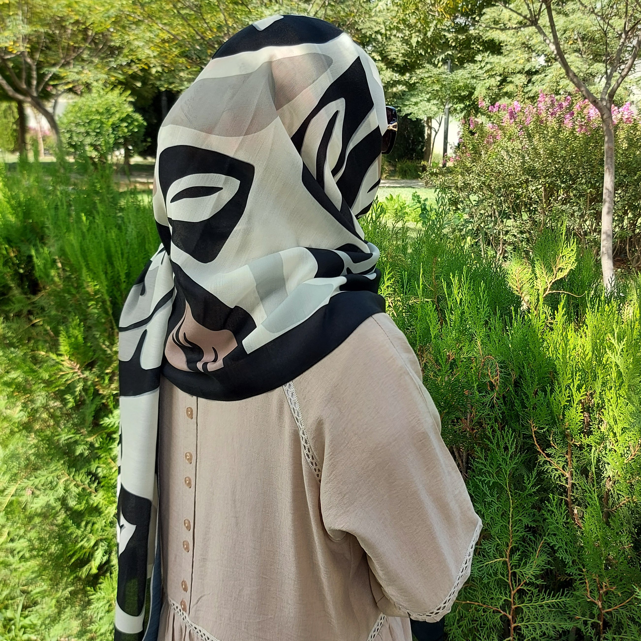 شال نخی طرح برگ