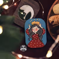 آینه جیبی طرح دختر تاجدار پیکسل ساز/جنس چوبی و نقاشی شده/مناسب برای هدیه دادن و استفاده ی روزانه