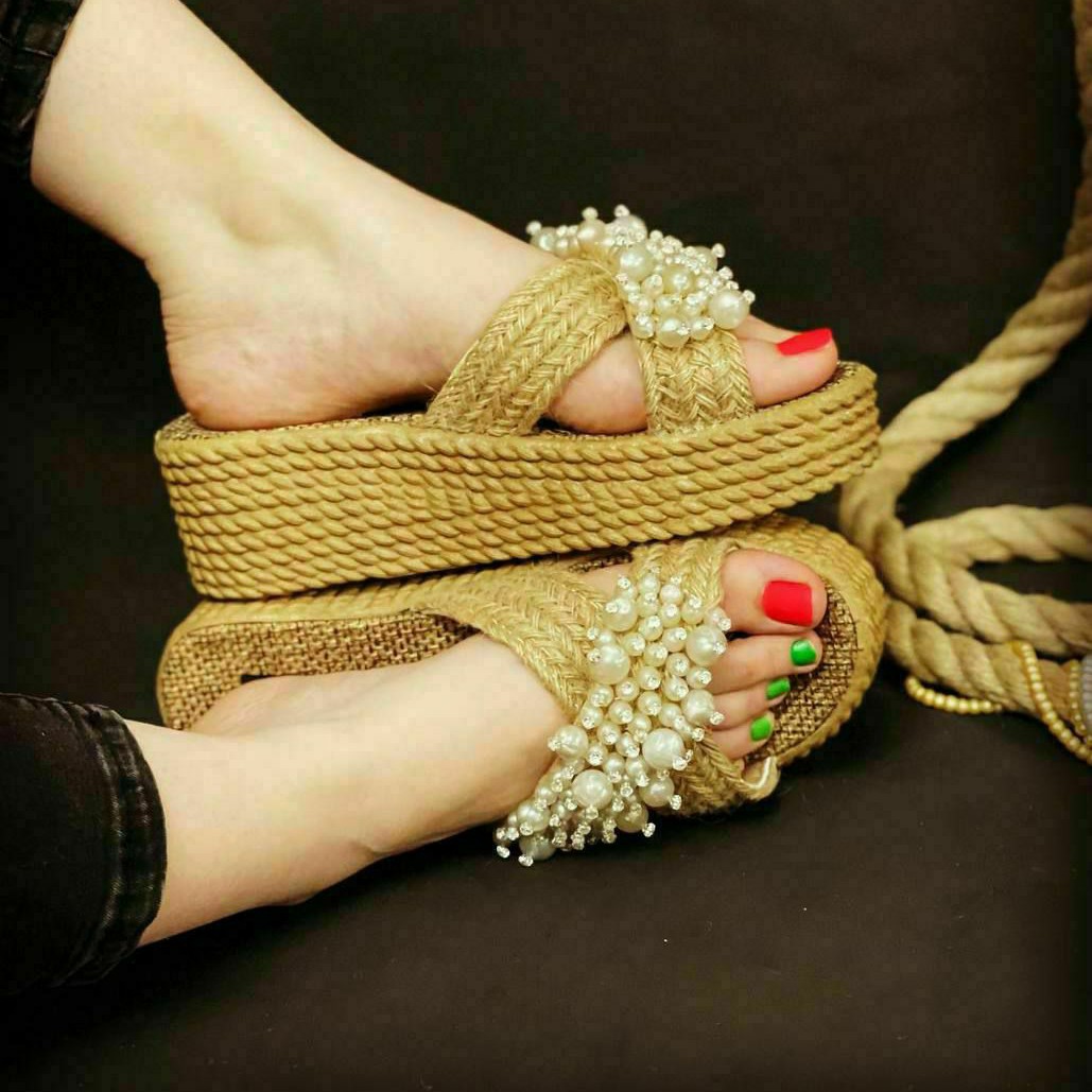 صندل جدید مرواریدی دخترانه و زنانه جدید لژدار کنفی